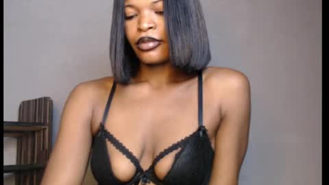sweetxxboobsx online show from May 2, 8:08 am