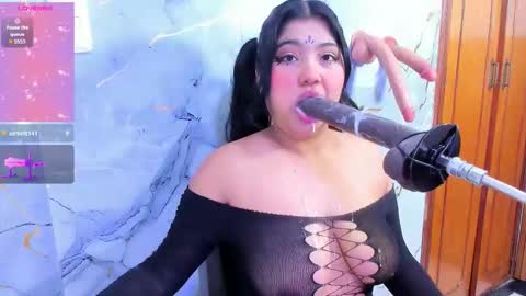 LINA online show from March 19, 11:58 am