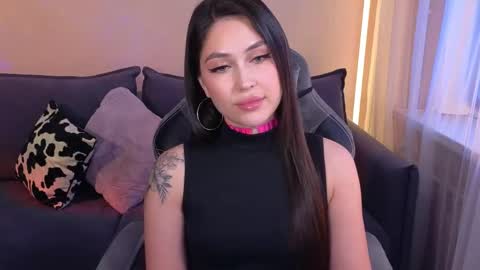 Snapshot of sweety_caroline_ chatting on June 7, 4:00 pm Sweety Caroline I lost my TG write to me here online show from June 7, 4:00 pm