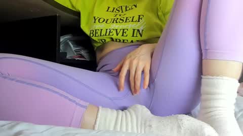 Snapshot of sweety_cum chatting on January 1, 11:07 pm Mia online show from January 1, 11:07 pm