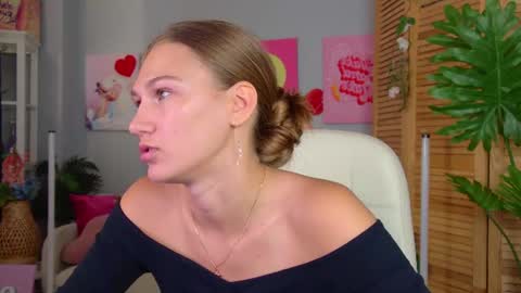 Emily online show from July 13, 10:51 am