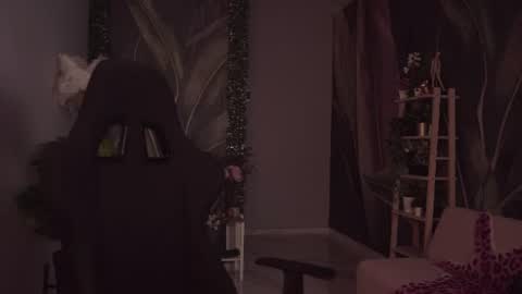 Emily online show from August 2, 5:06 am
