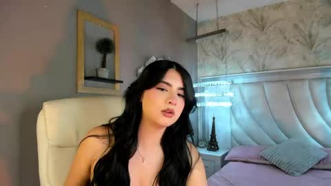Snapshot of sweety_nicole_ chatting on May 15, 5:31 pm sweety nicole 3 online show from May 15, 5:31 pm