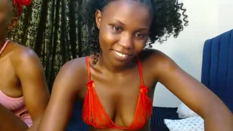 Snapshot of sweety_spixxy chatting on May 19, 10:10 am Dolly online show from May 19, 10:10 am