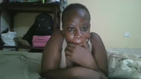 sweetyass25 online show from October 27, 6:01 pm