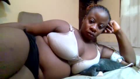 sweetyass25 online show from July 4, 6:52 am