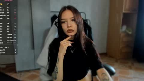 Snapshot of sweetydeviliya chatting on June 23, 4:54 am sweetydeviliya online show from June 23, 4:54 am