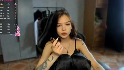 Snapshot of sweetydeviliya chatting on July 20, 6:17 am sweetydeviliya online show from July 20, 6:17 am