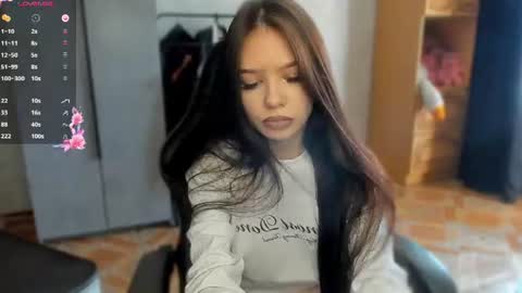 Snapshot of sweetydeviliya chatting on July 25, 9:40 am sweetydeviliya online show from July 25, 9:40 am