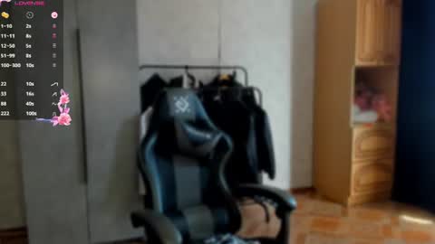 Snapshot of sweetydeviliya chatting on July 27, 10:33 am sweetydeviliya online show from July 27, 10:33 am
