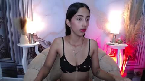 LAURA online show from November 10, 12:04 pm