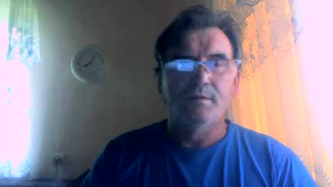 Snapshot of swergiu333 chatting on June 23, 5:05 am Raymond online show from June 23, 5:05 am