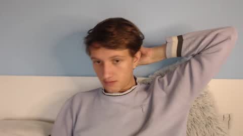 Snapshot of swetieecharmm chatting on February 4, 10:54 am Cat online show from February 4, 10:54 am