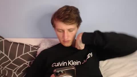 Snapshot of swetieecharmm chatting on February 23, 9:23 pm Cat online show from February 23, 9:23 pm