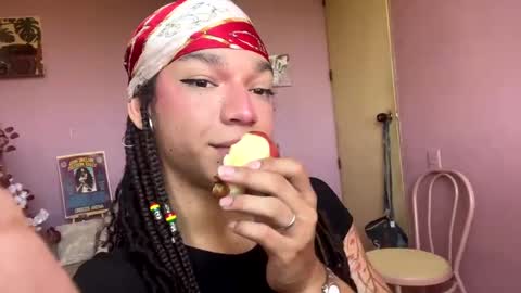 swettcabol online show from January 22, 3:40 pm