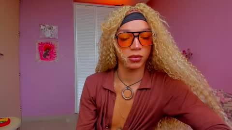 swettcabol online show from October 2, 7:43 pm