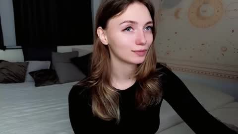 Snapshot of swettymolly chatting on October 6, 5:32 pm swettymolly online show from October 6, 5:32 pm