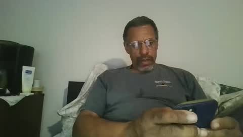 swimmerbod2495 online show from March 8, 9:29 pm