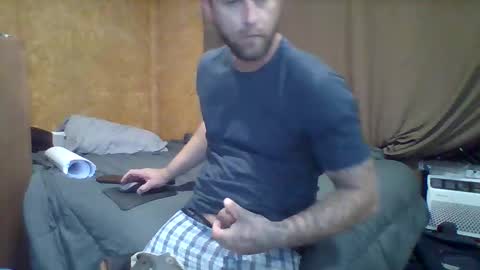 switchleg242 online show from April 15, 5:25 am