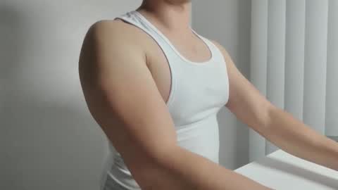 swole_latino online show from April 28, 4:39 am