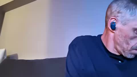 Snapshot of swontguy2025 chatting on October 10, 5:39 am swontguy2025 online show from October 10, 5:39 am