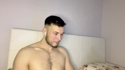 Snapshot of swordmansoul chatting on January 14, 12:35 pm swordmansoul online show from January 14, 12:35 pm