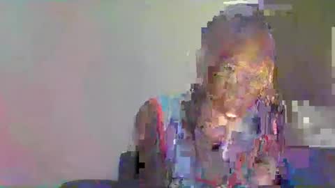 Snapshot of swtebony1 chatting on January 13, 10:24 pm ALICIA online show from January 13, 10:24 pm