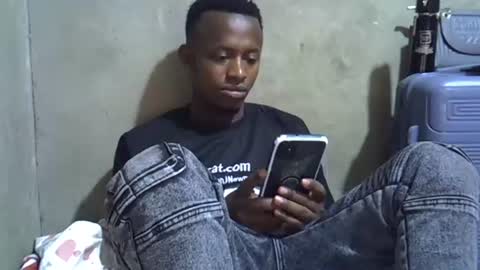 Snapshot of swthairy_dick chatting on June 28, 4:35 pm swthairy_dick online show from June 28, 4:35 pm