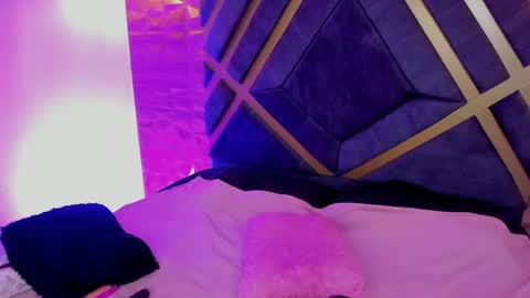 Snapshot of sydney_miller_ chatting on May 6, 11:32 pm Sydney online show from May 6, 11:32 pm