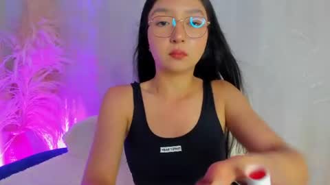 Snapshot of sydney_miller_ chatting on June 16, 12:02 am Sydney online show from June 16, 12:02 am