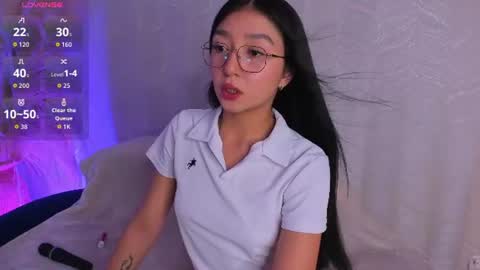 Snapshot of sydney_miller_ chatting on July 11, 12:13 am Sydney online show from July 11, 12:13 am