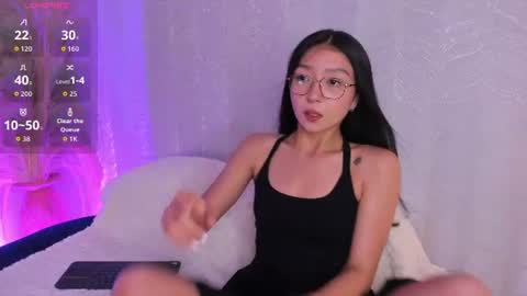 Snapshot of sydney_miller_ chatting on July 29, 12:20 am Sydney online show from July 29, 12:20 am