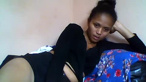 Snapshot of sylvaniah01 chatting on May 30, 7:55 pm sylvaniah01 online show from May 30, 7:55 pm