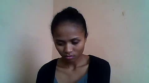 Snapshot of sylvaniah01 chatting on June 16, 9:34 am sylvaniah01 online show from June 16, 9:34 am