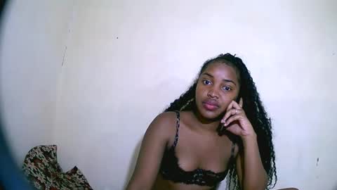 Snapshot of sylviasexy27 chatting on December 3, 4:17 pm sylviasexy27 online show from December 3, 4:17 pm