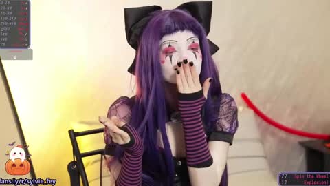 Snapshot of sylvie_fey chatting on November 1, 12:12 am Sylvie online show from November 1, 12:12 am