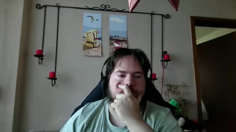 sympon1e online show from November 7, 10:26 am