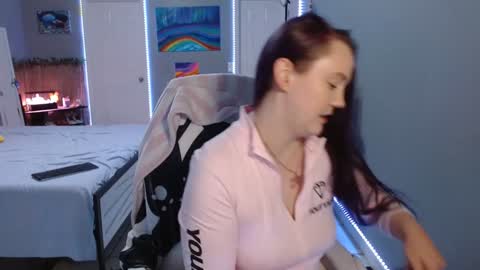 Jennah online show from May 29, 6:06 pm