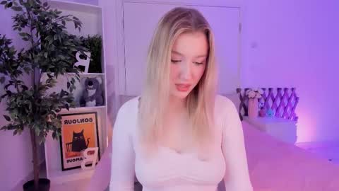 Ellie online show from February 10, 7:12 am