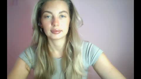 Snapshot of syrami chatting on April 11, 12:42 pm syrami online show from April 11, 12:42 pm