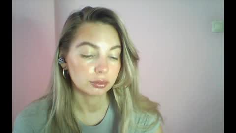 Snapshot of syrami chatting on May 3, 9:15 am syrami online show from May 3, 9:15 am