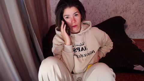 Snapshot of syrendixon chatting on October 6, 2:20 am SyrenDixon online show from October 6, 2:20 am