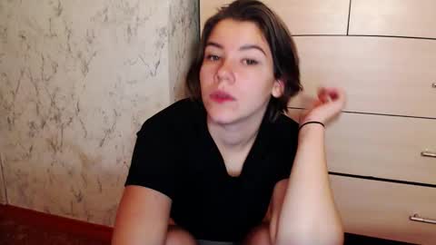 Snapshot of syrendixon chatting on October 21, 7:14 pm SyrenDixon online show from October 21, 7:14 pm