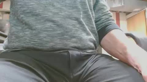 Snapshot of syse3 chatting on December 6, 7:45 pm syse3 online show from December 6, 7:45 pm