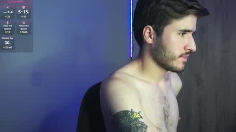 t0ny_wylie online show from January 16, 5:23 pm