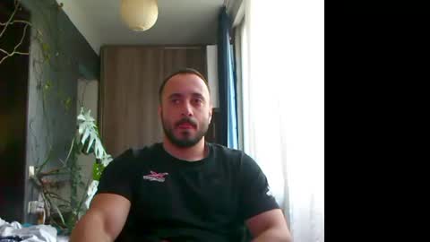 Huracane online show from April 27, 3:43 pm