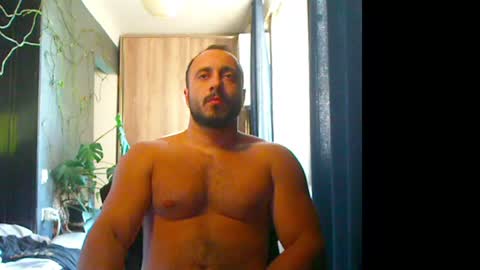 Snapshot of t_huracane chatting on June 29, 3:45 pm Huracane online show from June 29, 3:45 pm