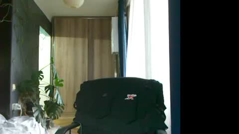 Snapshot of t_huracane chatting on July 12, 4:09 pm Huracane online show from July 12, 4:09 pm