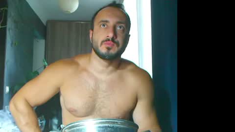 Snapshot of t_huracane chatting on August 2, 4:05 pm Huracane online show from August 2, 4:05 pm