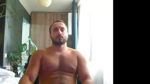 Snapshot of t_huracane chatting on August 9, 3:28 pm Huracane online show from August 9, 3:28 pm